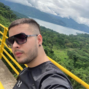 Meet your Posher, Andrés